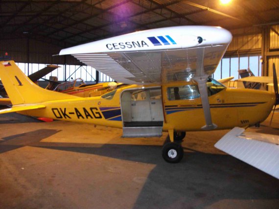Cessna TU 206G OK-AAG