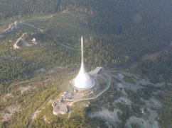13.Jaroměř – Josefov – Liberec/Ještěd/ – Jizerské hory – Vrchlabí – Jaroměř délka trasy:180 km 60´ 6000,- Kč 